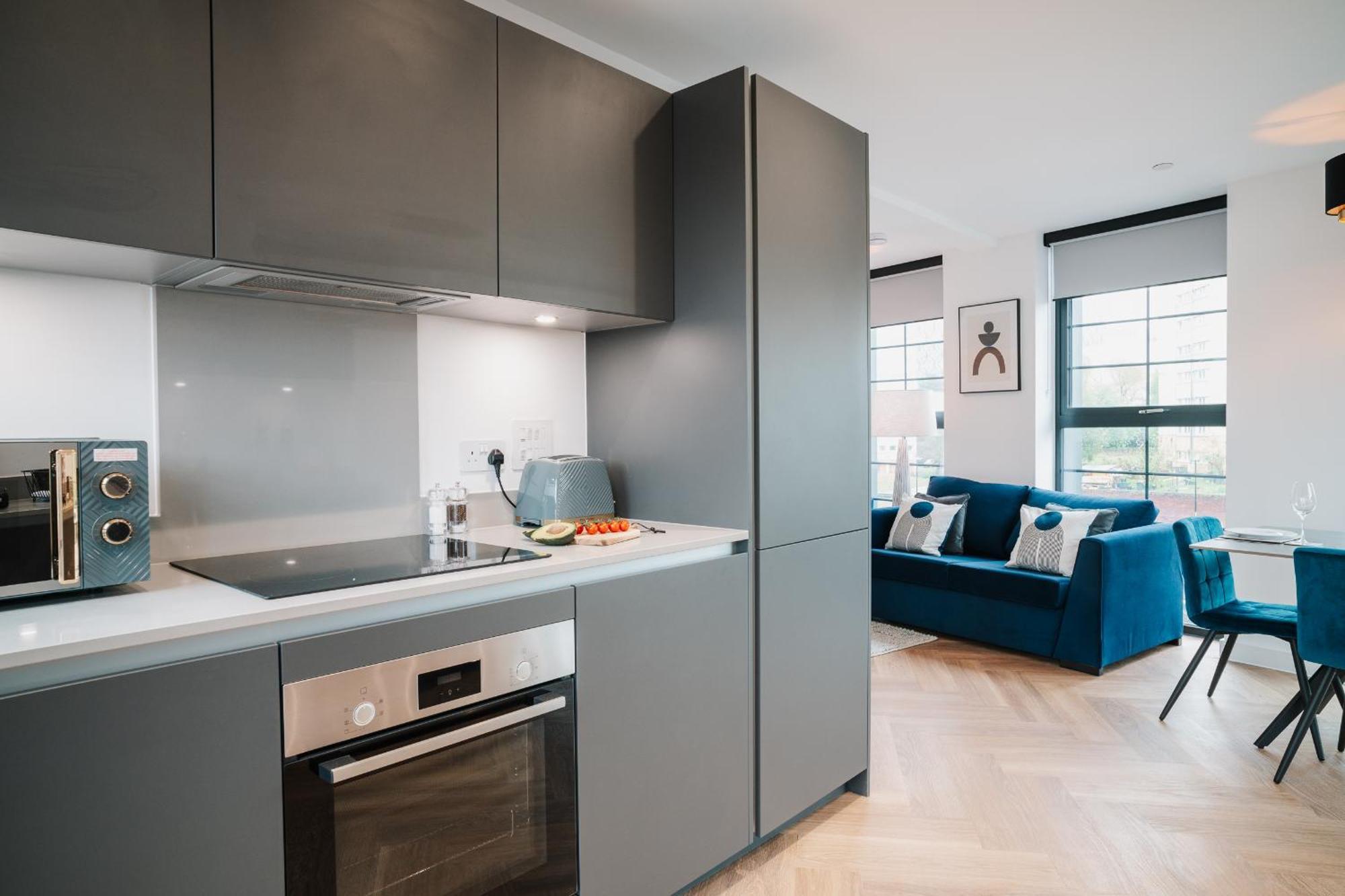Luxury City & Canal View Stylish Pad, Family, Contractors, Fast Wifi 버밍엄 외부 사진